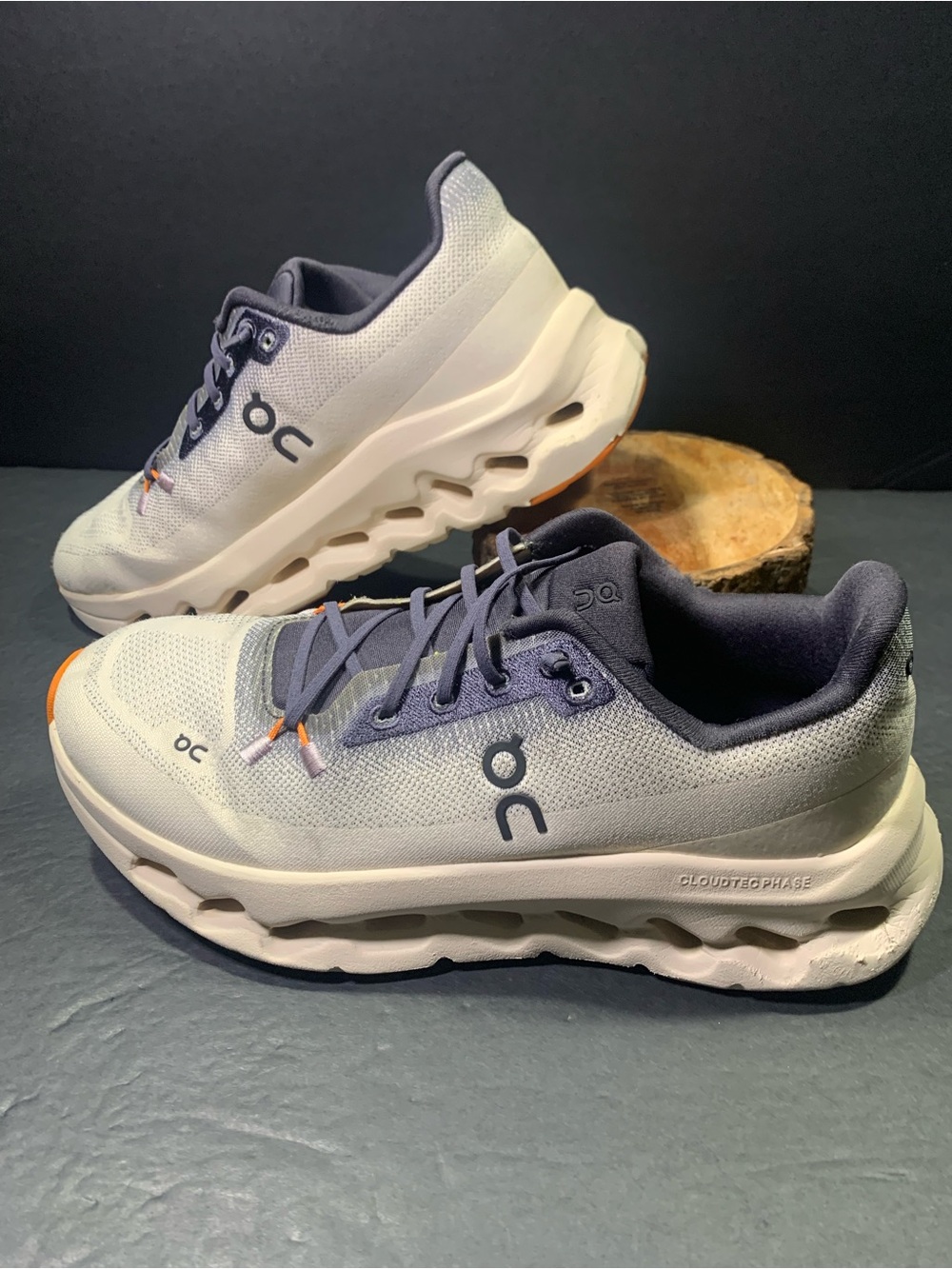 On Running Cloudtilt Women’s Beige Gray Running Walking Sneakers Shoe Size-9